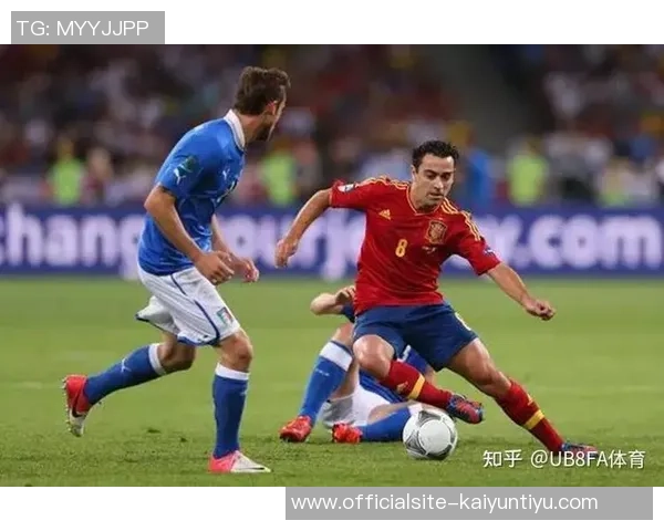 帕莱斯与巴西国际的激烈对决揭示足球战术与团队合作的魅力 帕莱斯与巴西国际的激烈对决揭示足球战术与团队合作的魅力